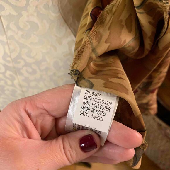 Liz Baker Essentials Plus Size Silk Like Blouse Botanical Pattern 16 - Picture 10 of 12